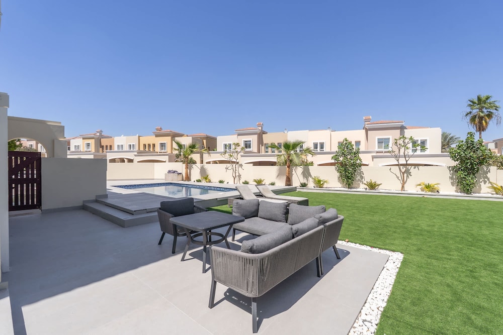 Luxury 4BR Villa-al Reem 3-perfect Family Getaway
