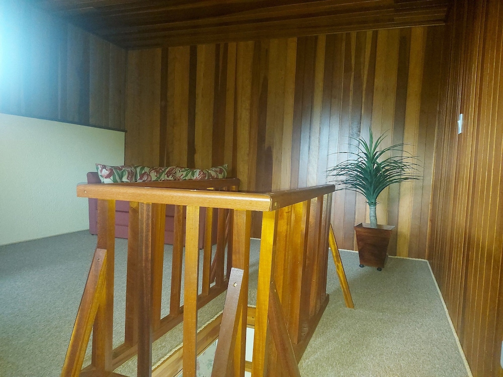 THE WRITERS HOUSE