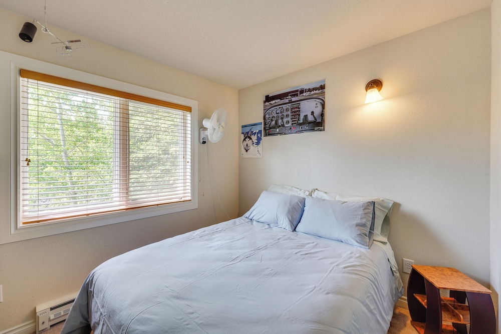 Explore Alaska: Woodsy Home w/ Deck in Palmer