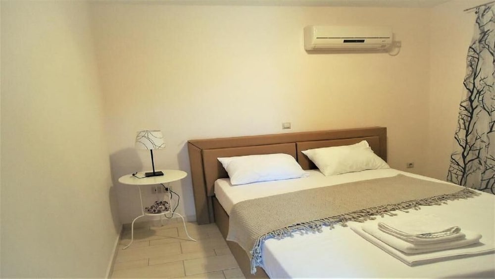 Glyfada Villas 2
