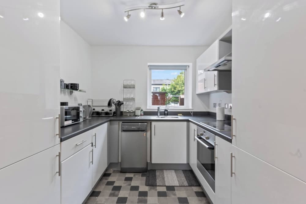 3-bed Elegant House Near Museums, Bullring & Parks