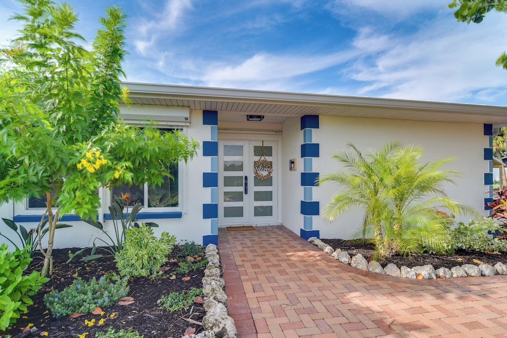 Riverfront Ruskin Home w/ Boat Dock, 1 Mi to Beach