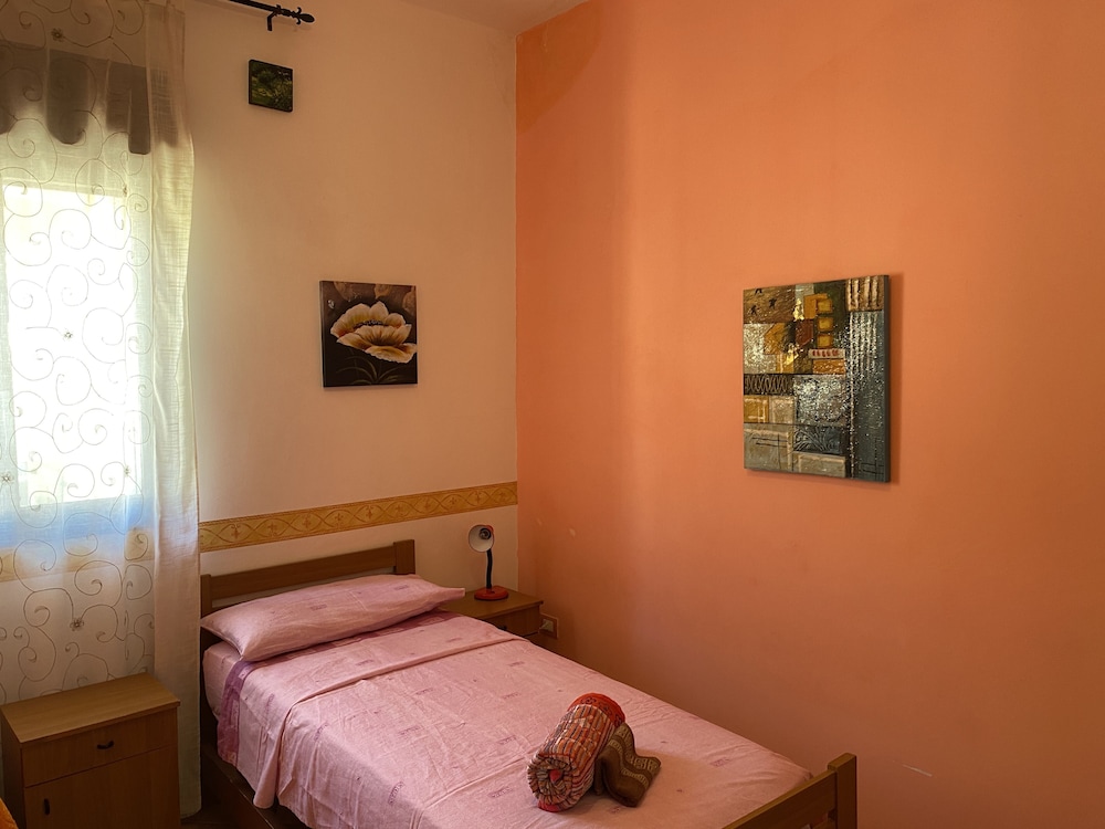 Apartment Direct to the Beach of Scala Dei Turchi view 3