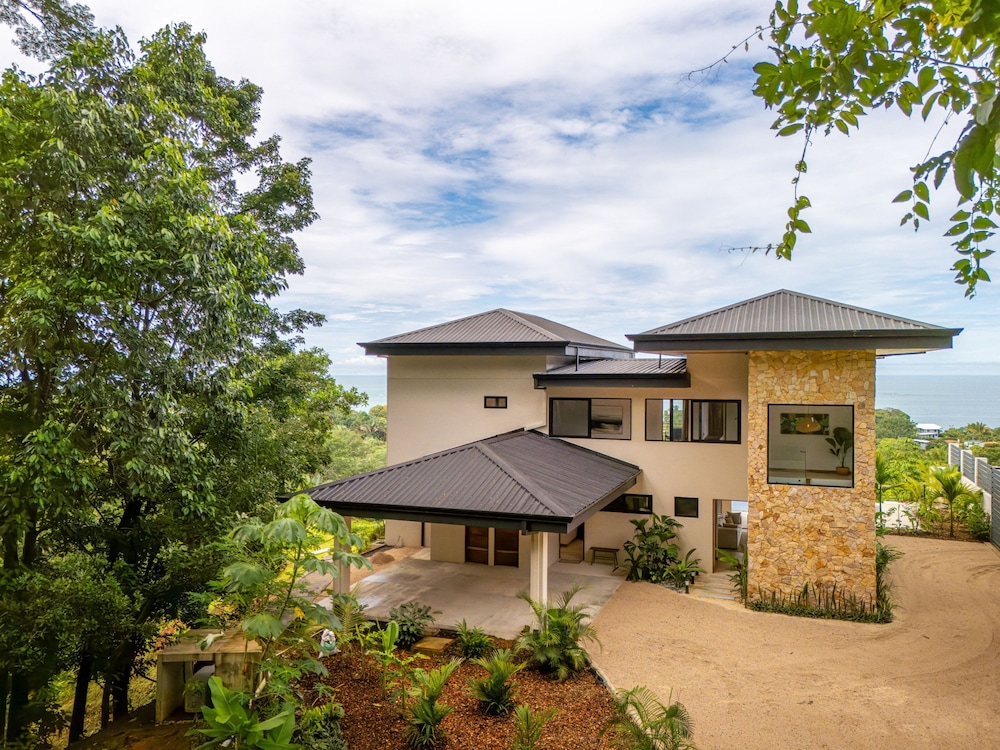 Villa del Cielo Oceanview Villa Near Uvita Beaches