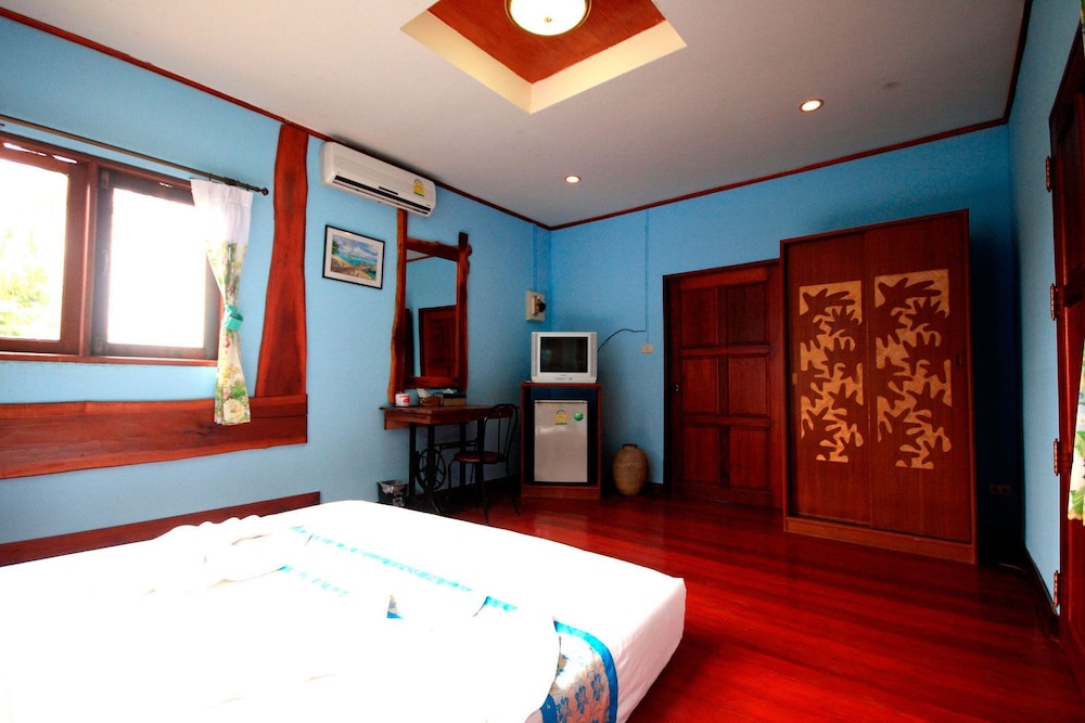 Baan Po Ngam Resort