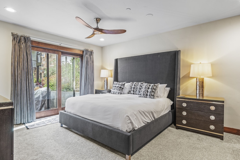 The Peak At Town Lift 3 Bedroom Home