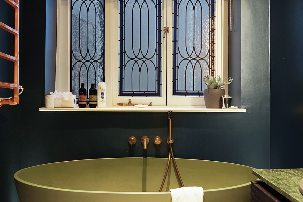 Ennismore Garden Flat