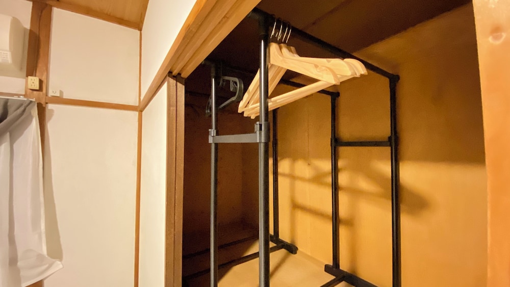 AkiraHome Tsurumibashi