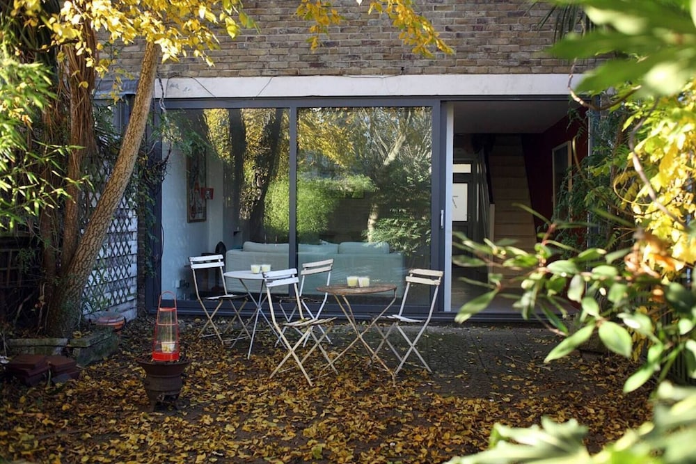 outdoor bbq area