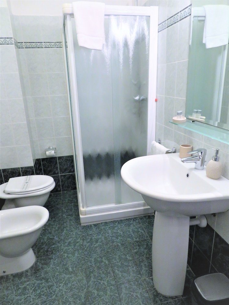 Photo 37