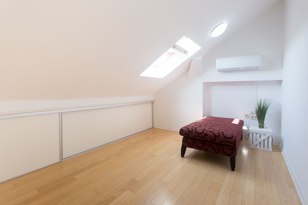 Summer Seaside Pearl Apartment Kastela view 5