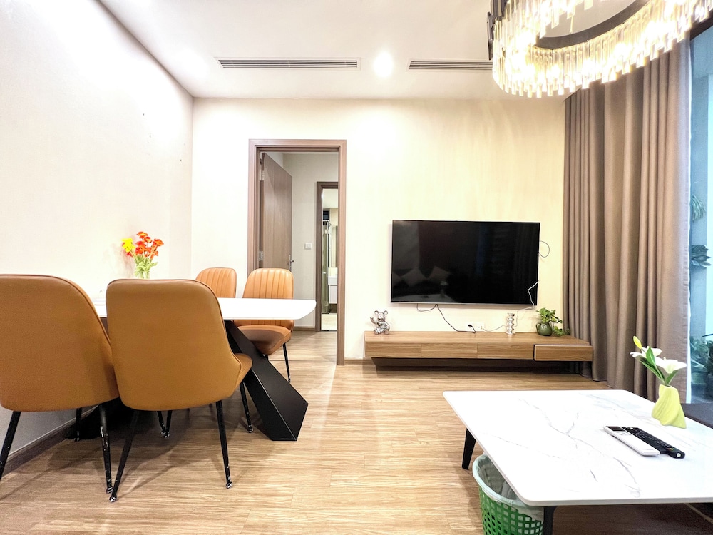 Luxhousing Vinhomes Skylake
