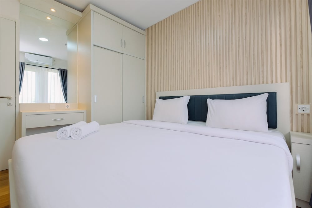 Restful and Modern 2BR at Sentul Tower Apartment