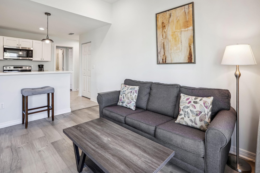 Madeira Bay Resort I 1408