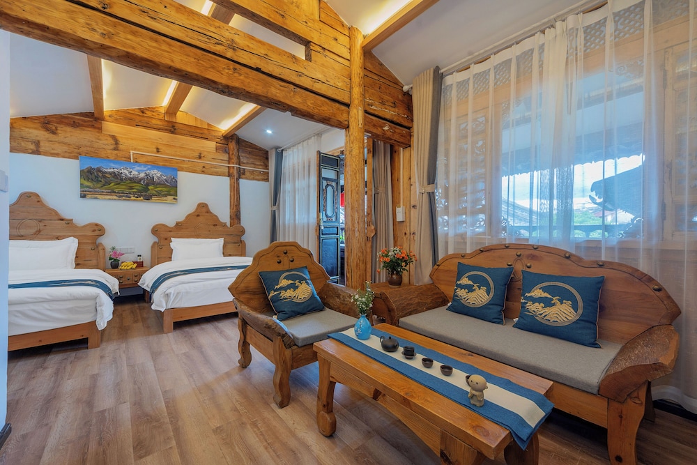 Yiyuan Snow Mountain View Historical Naxi House - Lijiang Old Town Mufu branch