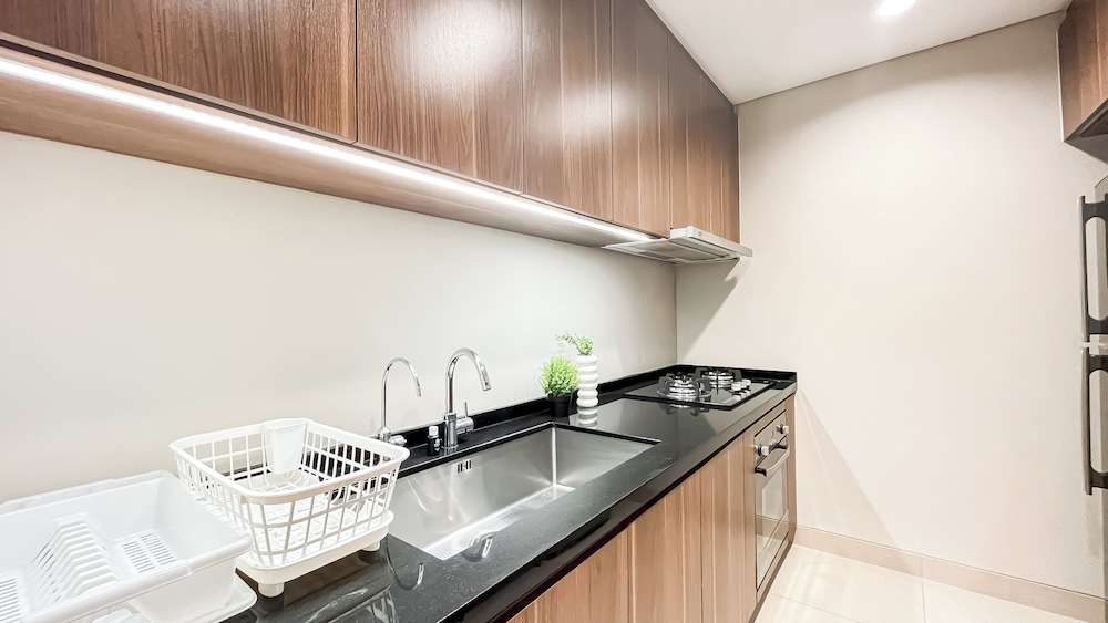 Modern Big 1Br Apartment Branz Simatupang