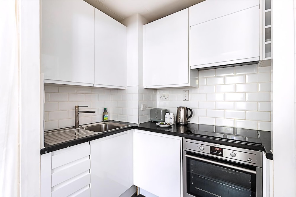 Elegant Knightsbridge Flat Near Harrods