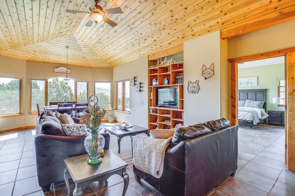 Hunt, Fish & Explore: Mtn-view Home in Hotchkiss