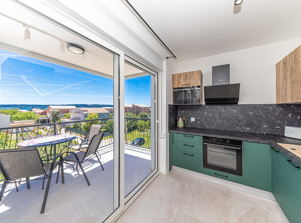 Elegant Kastel Novi Apartment With Sea View Balcony