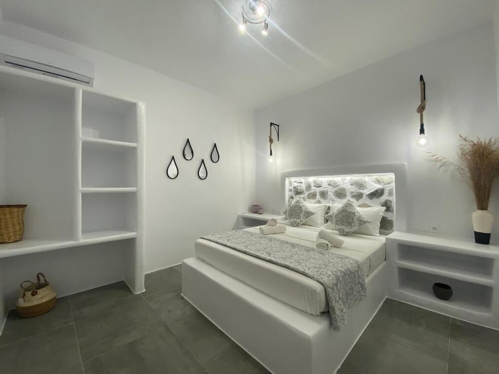 Stone House Agia Anna Naxos