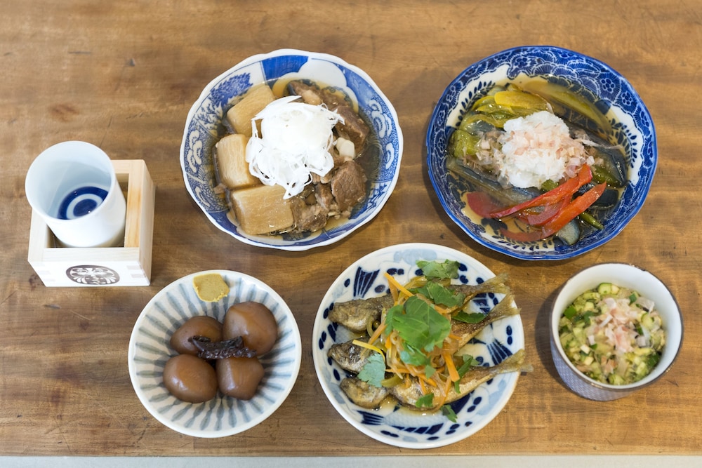 Hostel Yuigahama & Soba Bar