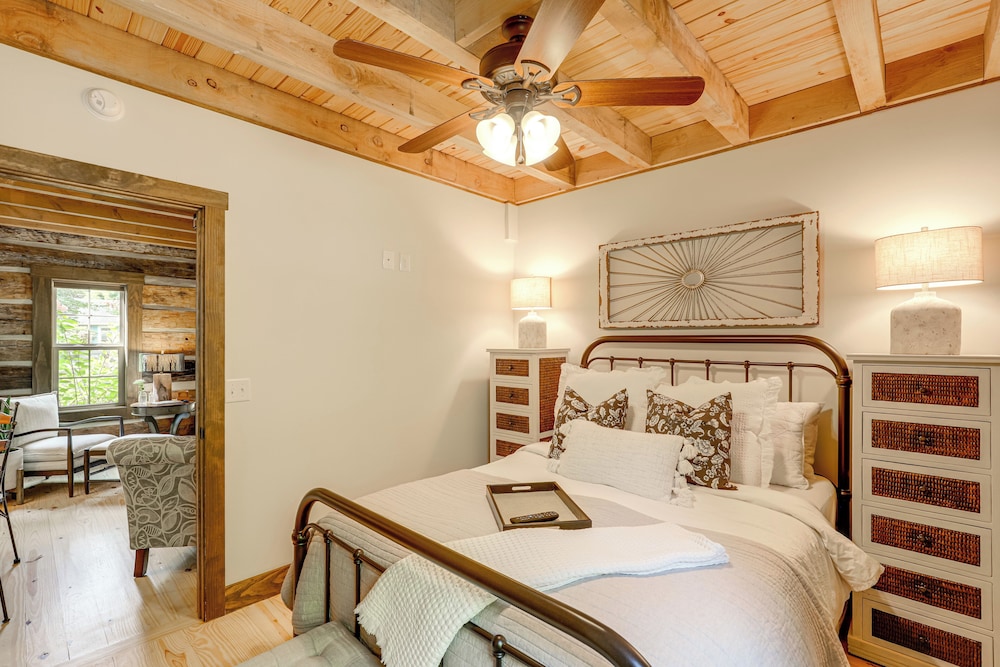 Hike, Leaf Peep & More: Sleek Cabin in Weaverville