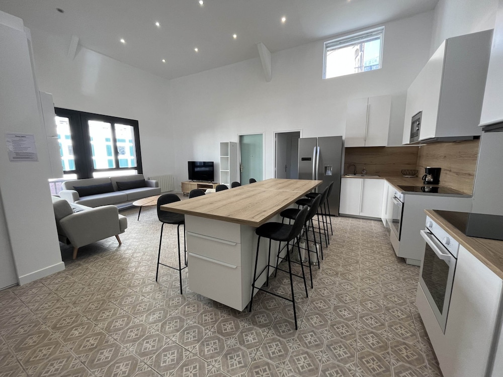 Apartment in Le Mans Near Historic Center