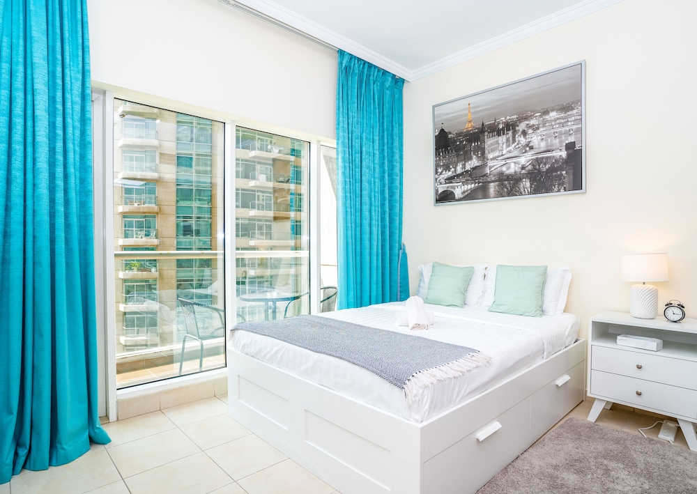 Tanin - Spacious Studio Close to Burj Khalifa & Dubai Mall