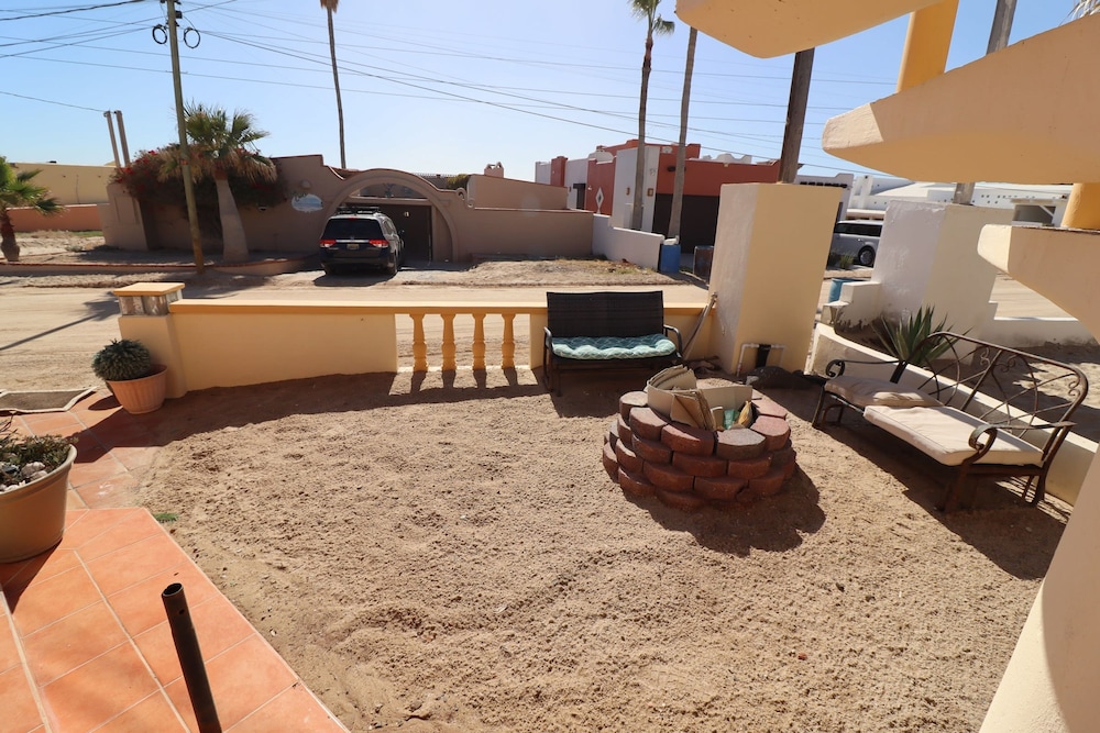 Campbell s House 2nd row Wifi Las Conchas