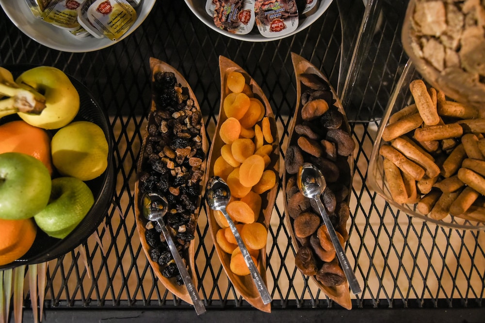 Luxir Hotel - Image 18