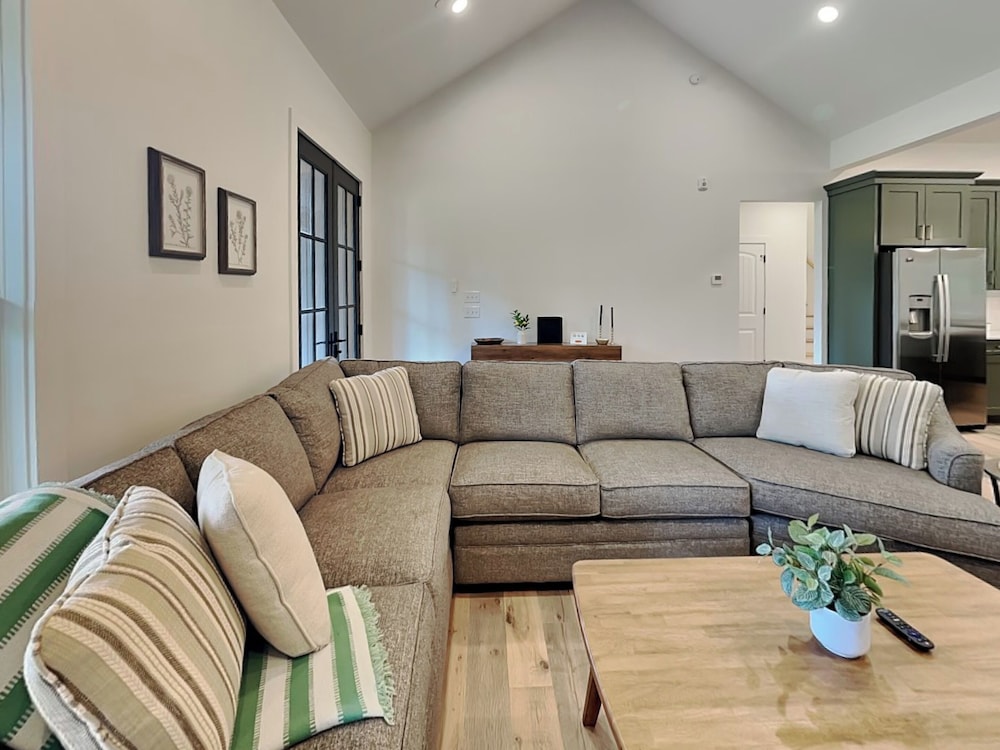 Holiday House by Taylor Made Deep Creek