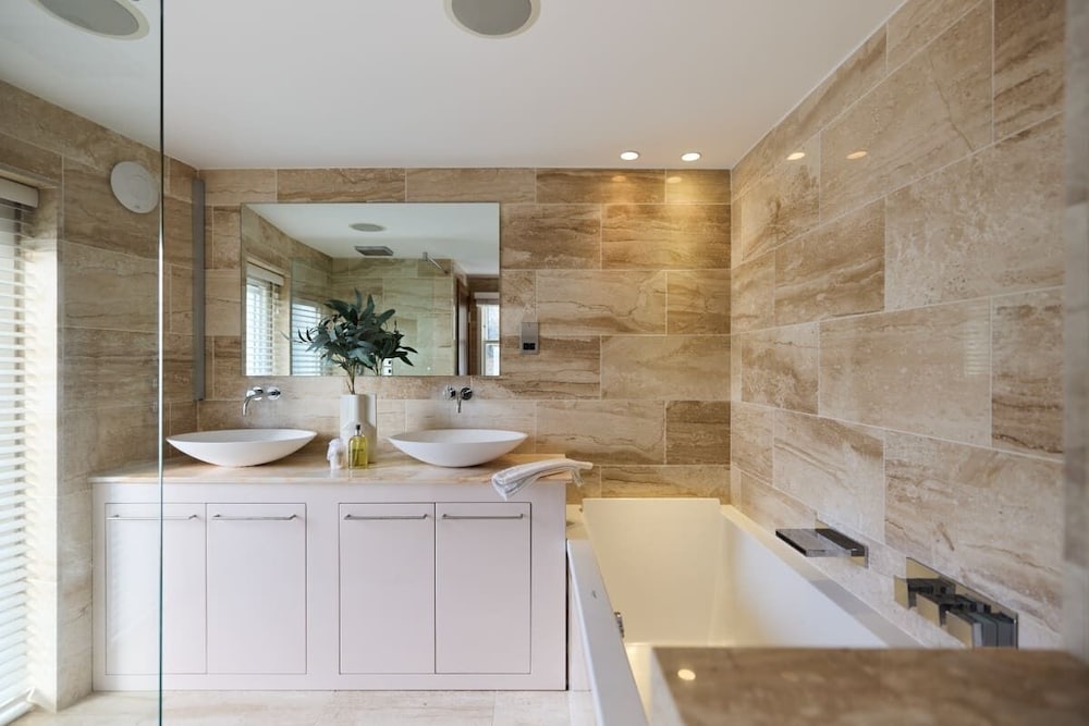 The Hamilton Gardens Hideaway - Modern 4bdr Home With Garden