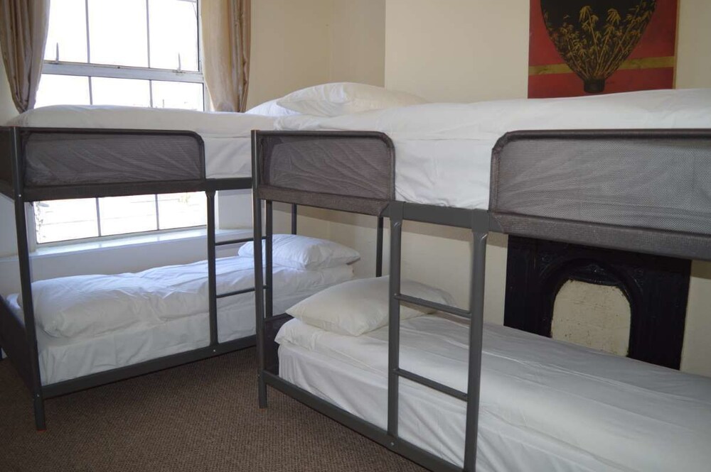 Blue Horseshoe - Hostel