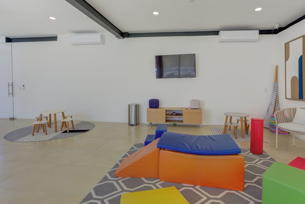 Vista Natura-Luxury Home Near the Beach