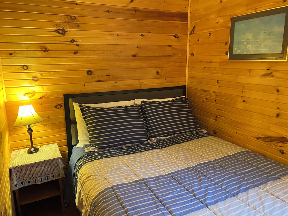 Parkside Cottages and Suites