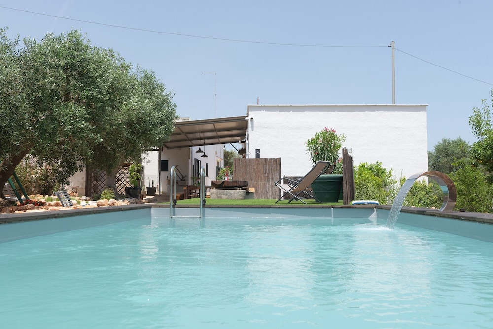 Country House in Puglia With Pool & Pizza Oven