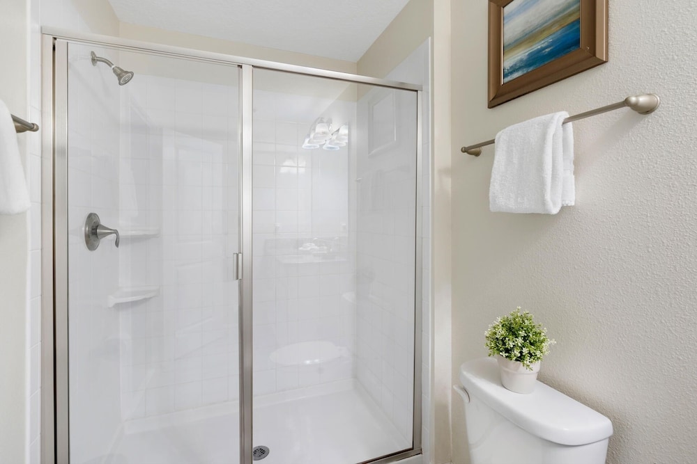 Championsgate Resort 6 Bedroom Private Pool Home with Theater 6 Home