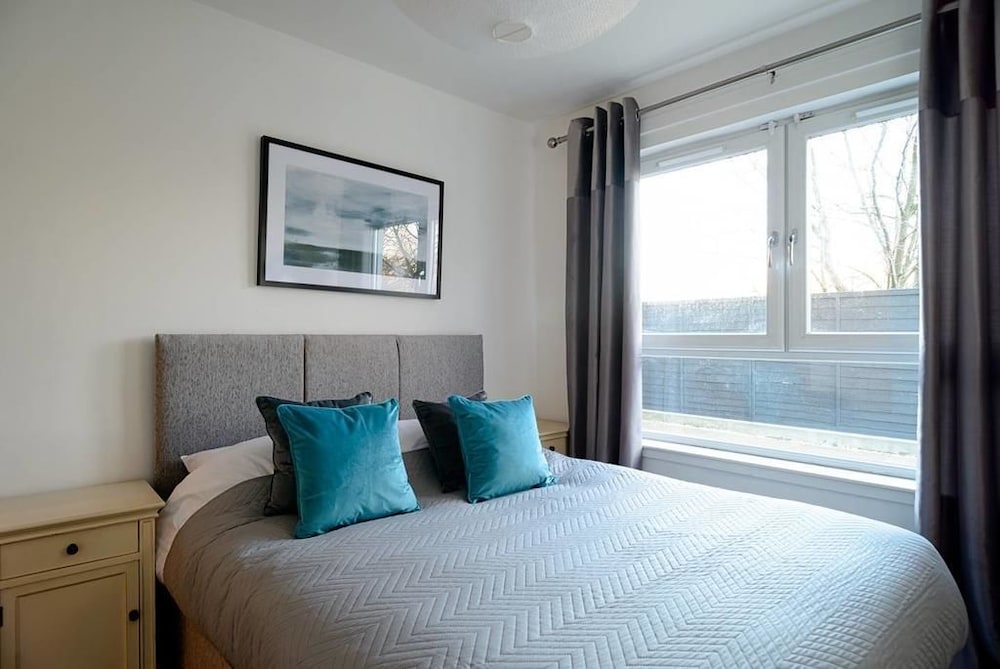Fabulous Apartment near Edinburgh Center view 4