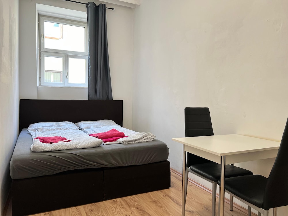 Spacious 4BR Stay Vienna for Families