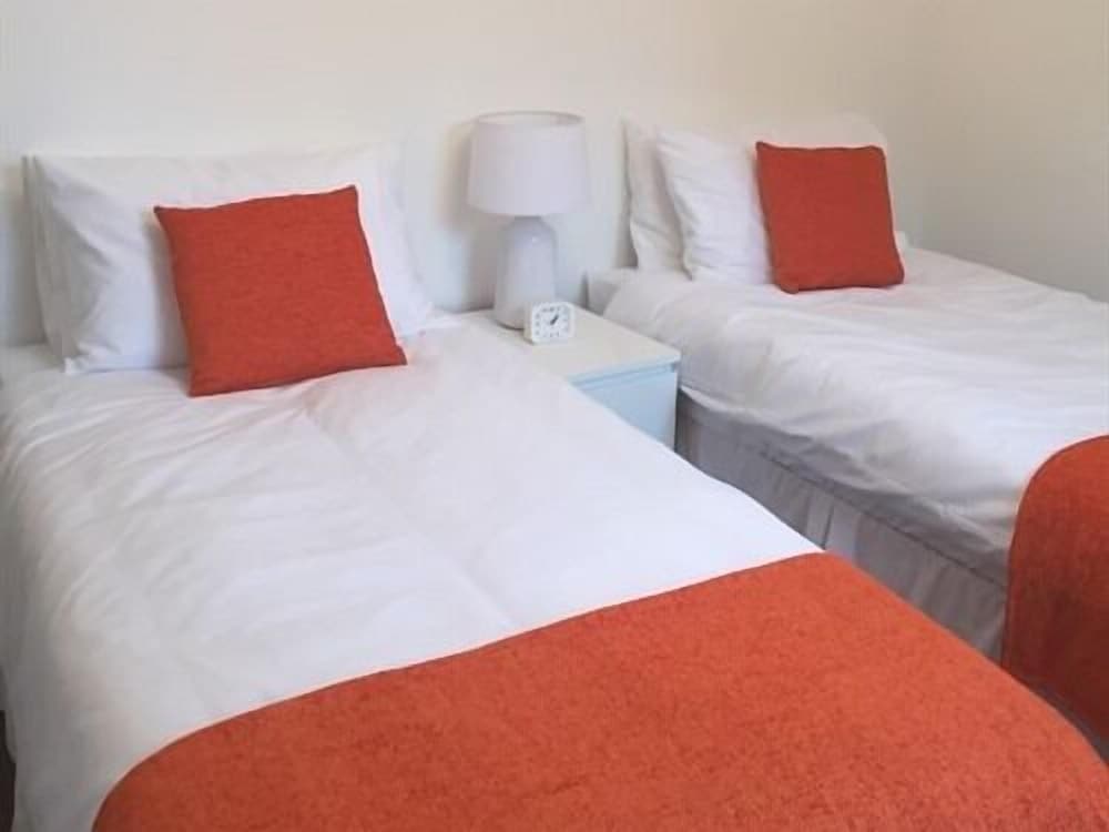 Beddoe Apartments