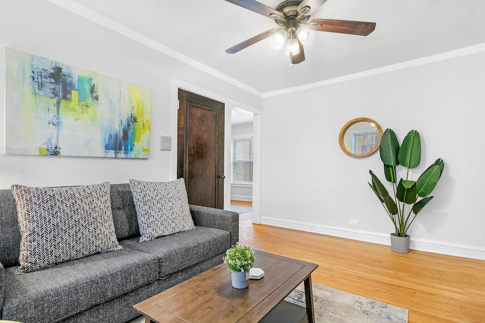 Vibrant 1BR Apt - Mfield N3