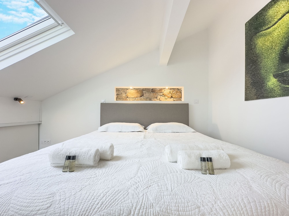 Le Duplex in Cannes With 4 Bedrooms and 3 Bathrooms