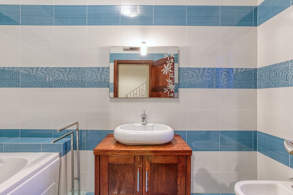 St James the Traditional 4-bed Townhouse Terrace