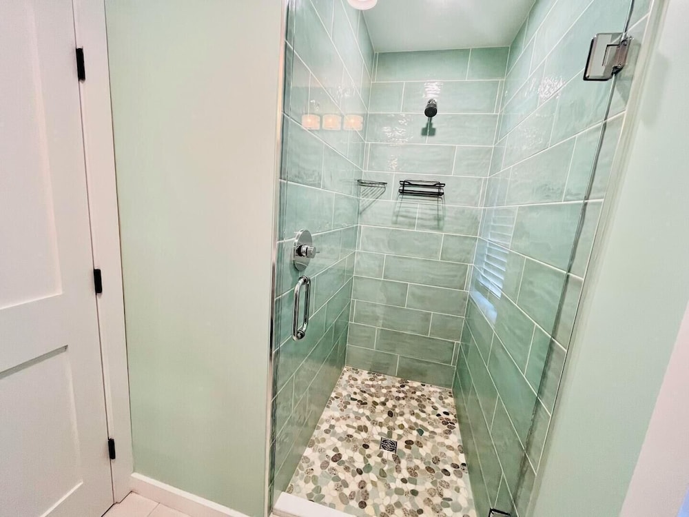 Laurel Street 308