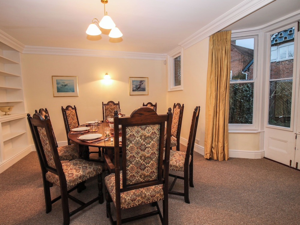 Dinham Court