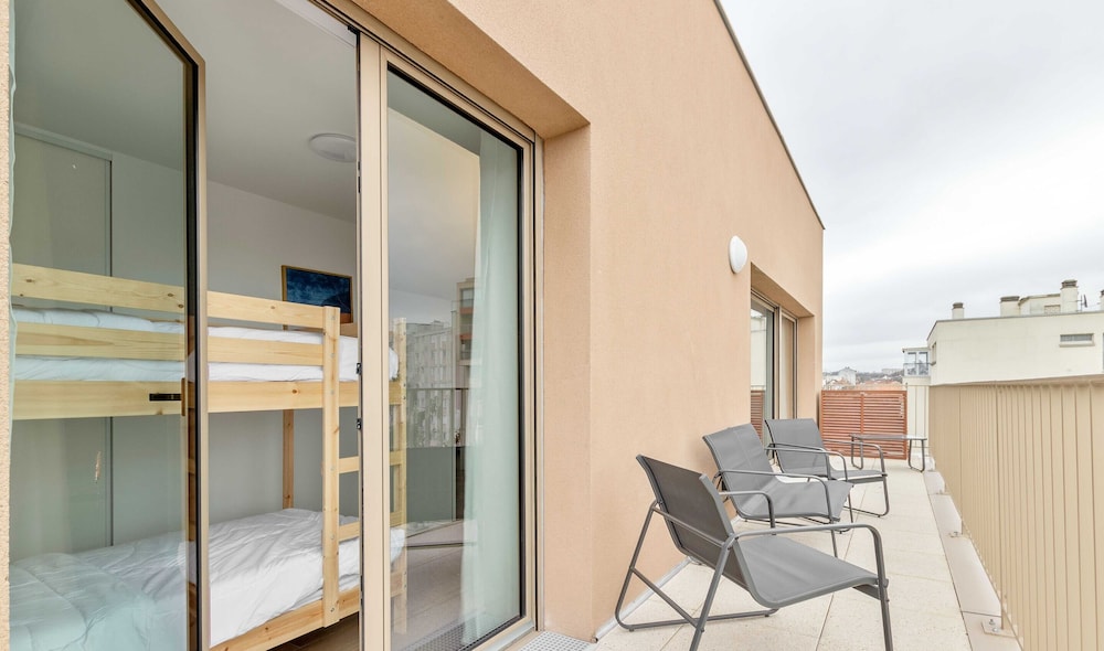 Pleasant Apt With Balcony-6p-close to Disney/paris