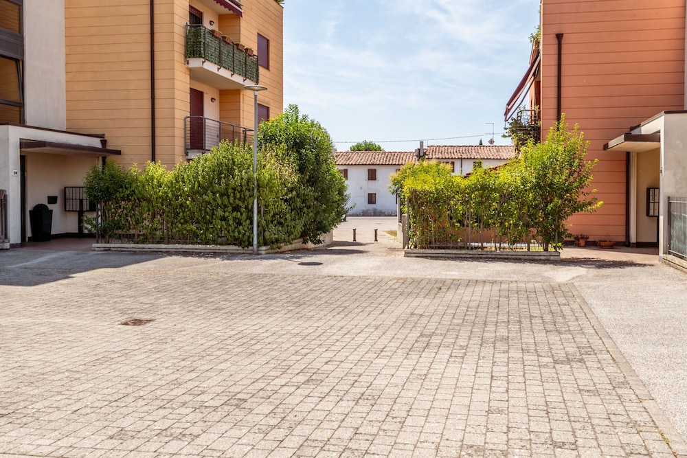 Elena Apartments