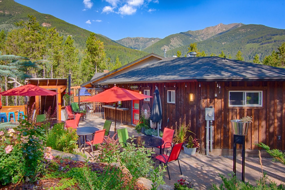Earl Grey Lodge