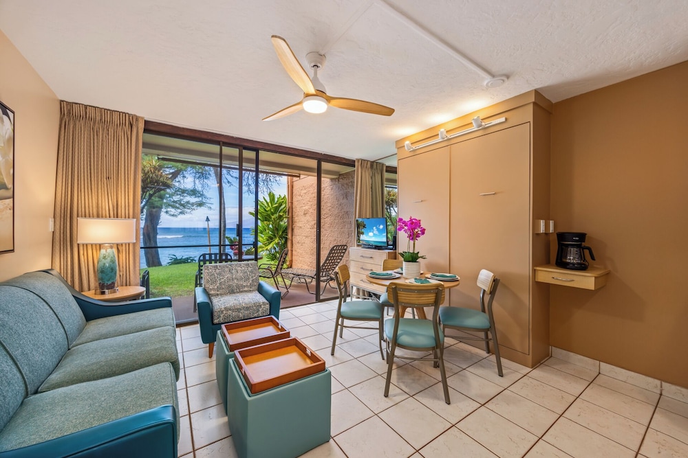 Kuleana Club - 707