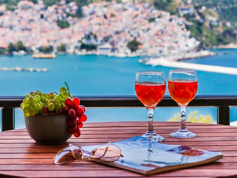 Evlalia Studios & Villas